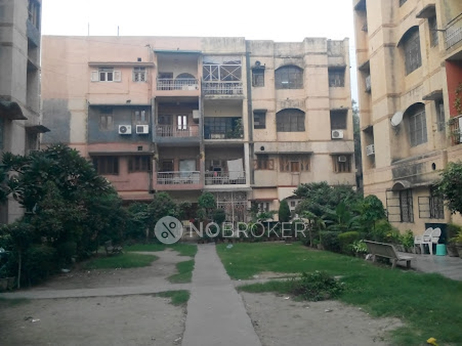 Kanchan Apartment Geeta Colony Without Brokerage Semifurnished 2 BHK