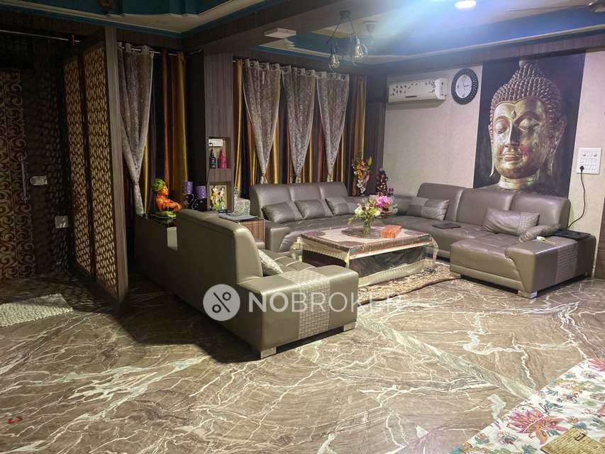 4+ BHK Flat In Bharat Apartments Ii For Sale  In Shalimar Garden