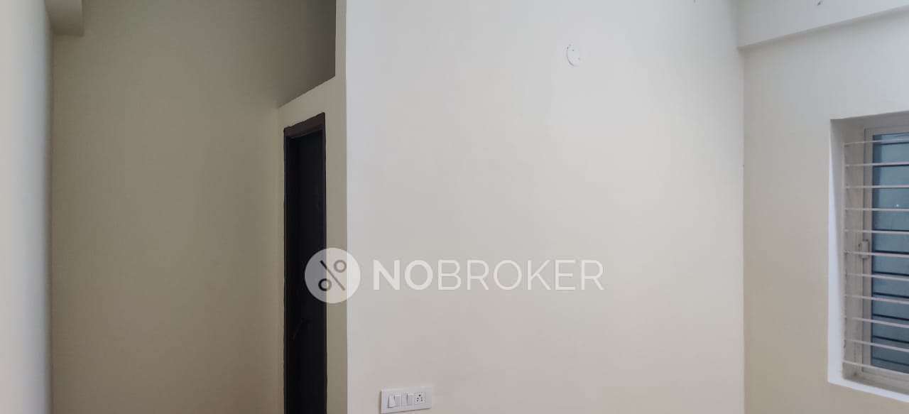 2 BHK Flat In Madhuram Apartment For Sale  In Isnapur