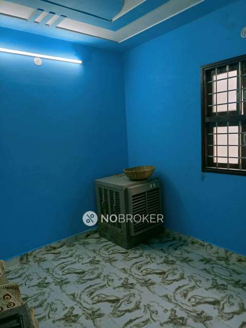 1 BHK Flat In Standalone Building   for Rent  In Rajouri Garden