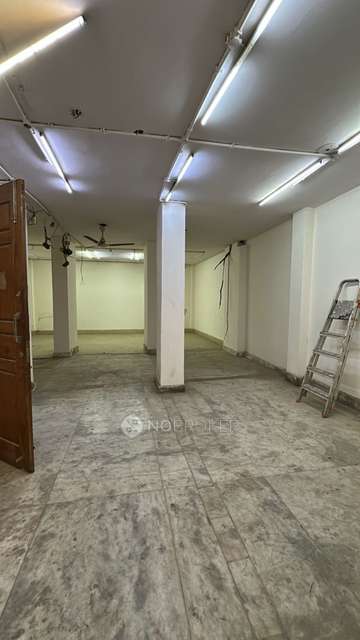 Office Space in Tilak Nagar, Delhi for Rent 