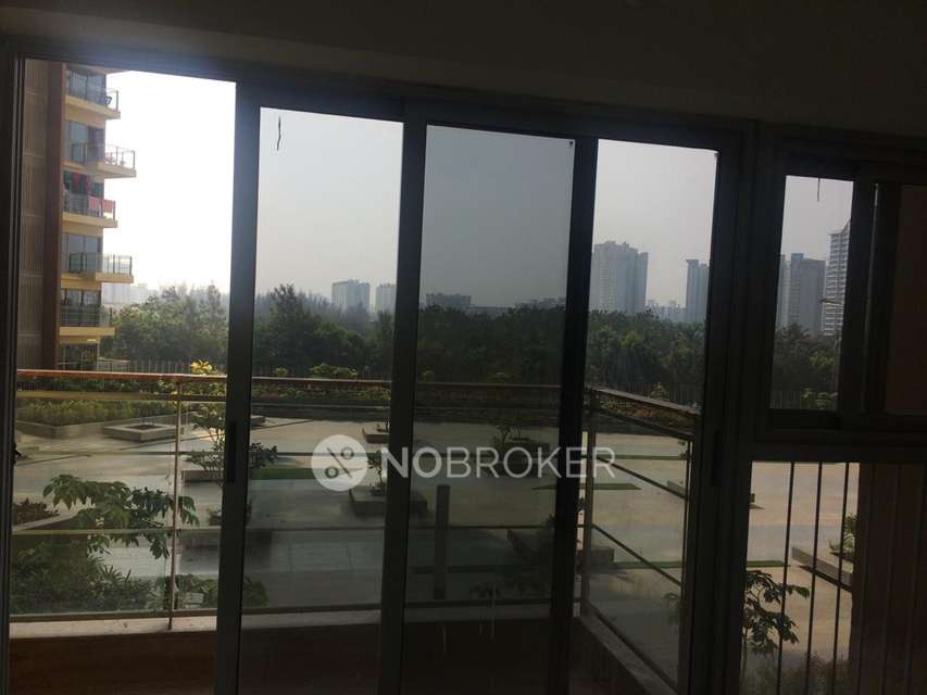 1 BHK Flat In Amanora Amanora Adreno Towers, Pune for Rent  In Amanora Adreno Towers