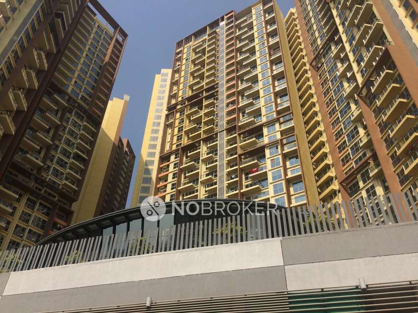 1 BHK Flat In Amanora Amanora Adreno Towers, Pune for Rent  In Amanora Adreno Towers