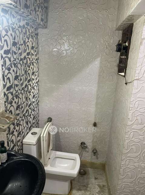 1 BHK Flat In Dda Flat For Sale  In Pitam Pura 