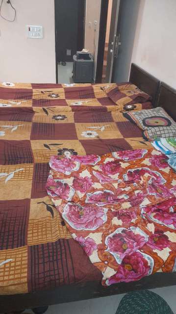 PG for Boys in Sector 62