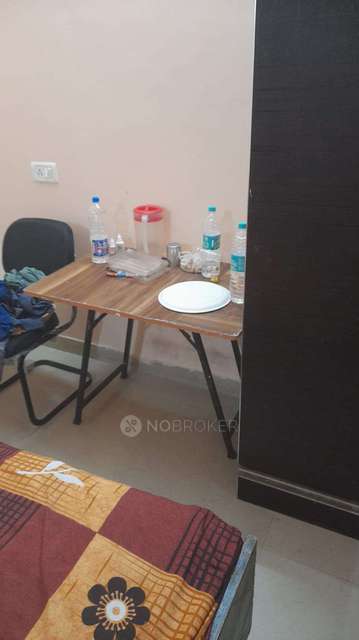 PG for Boys in Sector 62