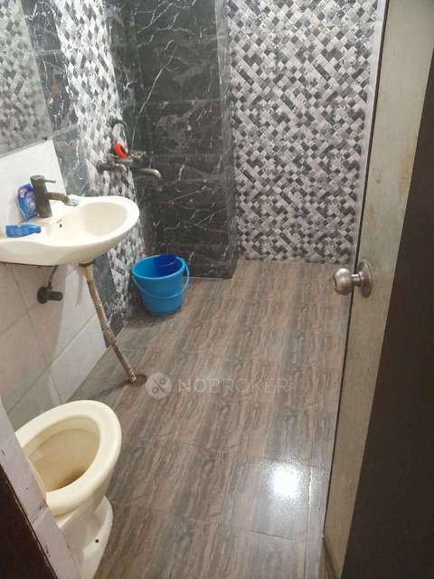 PG for Boys in Sector 62