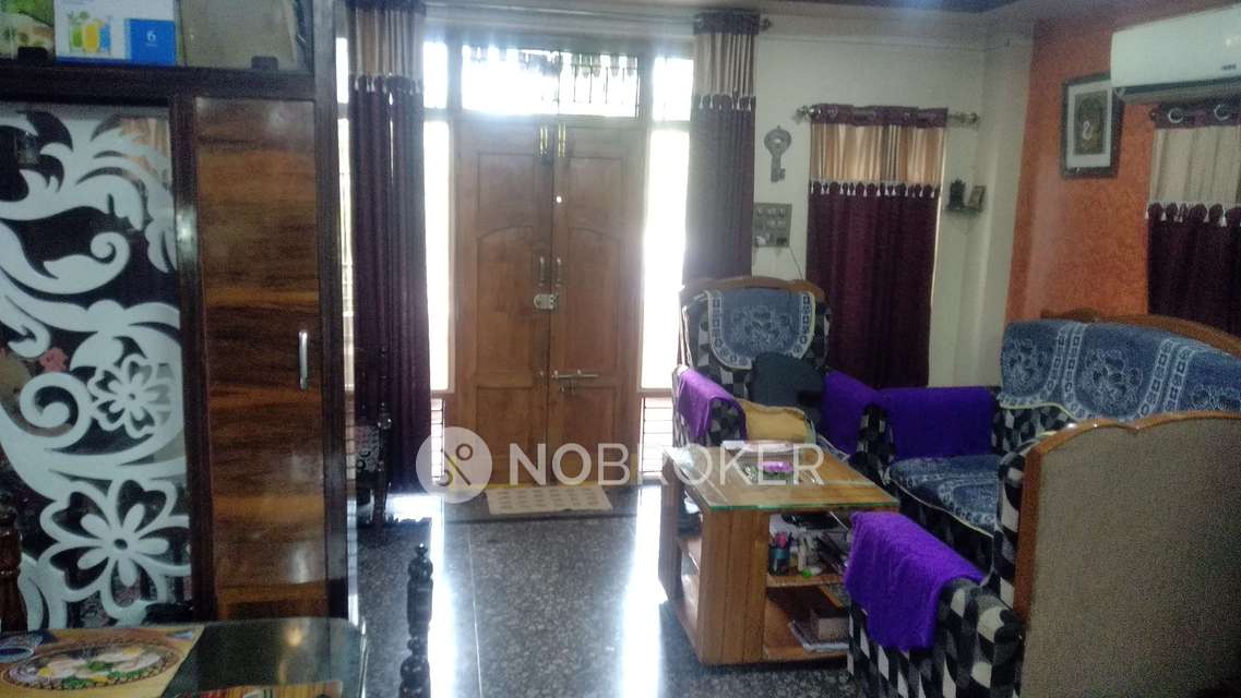 4+ BHK House For Sale  In Moosapet