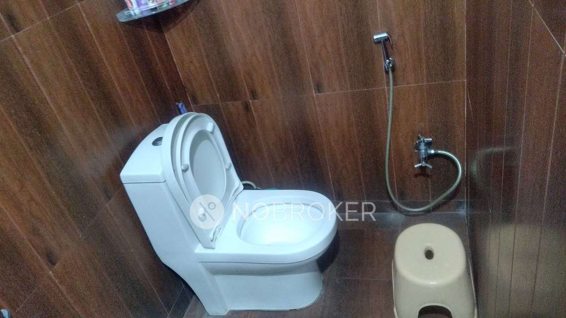 4+ BHK House For Sale  In Moosapet