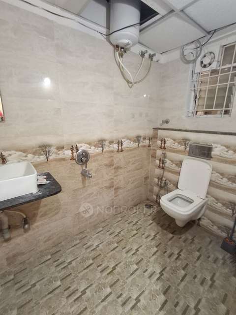 4 BHK Flat In Honey Comb Silver Cloud For Sale  In Jakkur