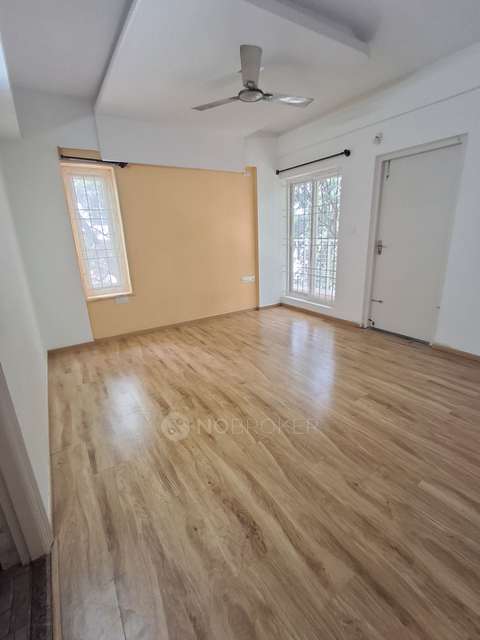 4 BHK Flat In Honey Comb Silver Cloud For Sale  In Jakkur