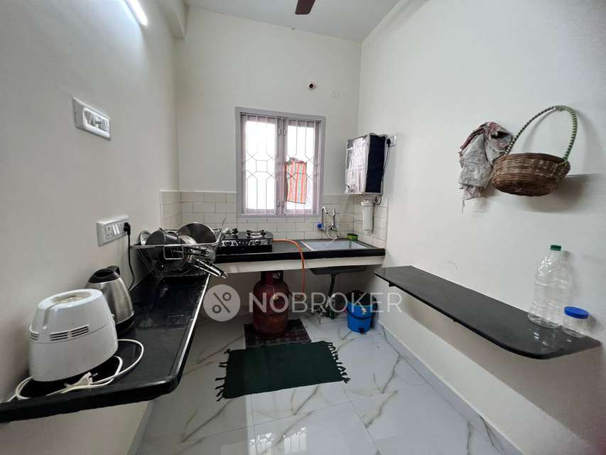 1 BHK Flat In Srinivasa Apartment For Sale  In Choolaimedu