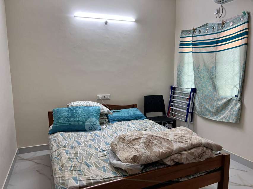 1 BHK Flat In Srinivasa Apartment For Sale  In Choolaimedu