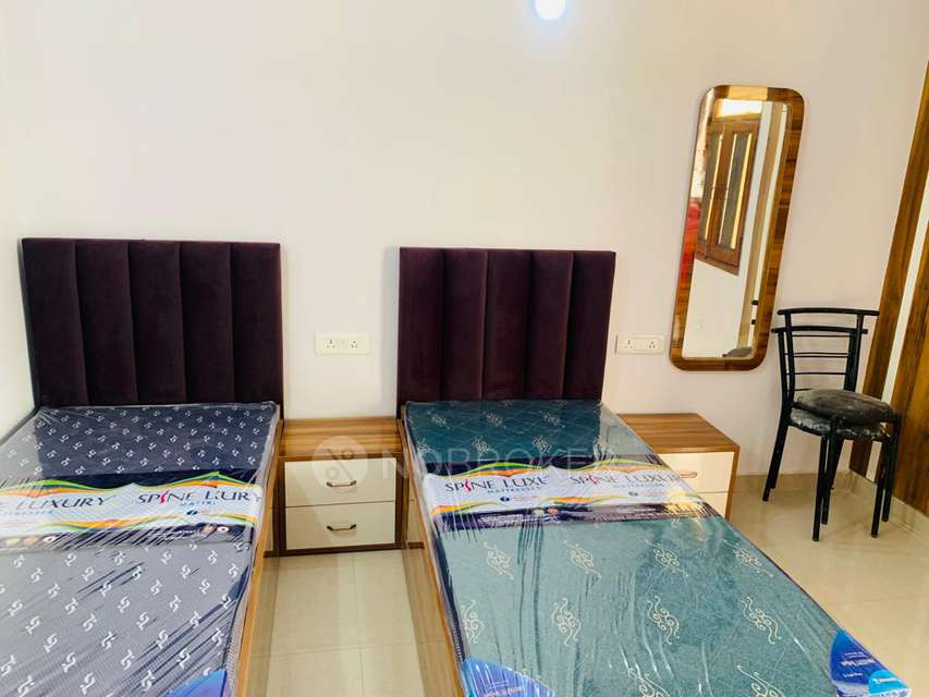 PG for Girls in  Okhla