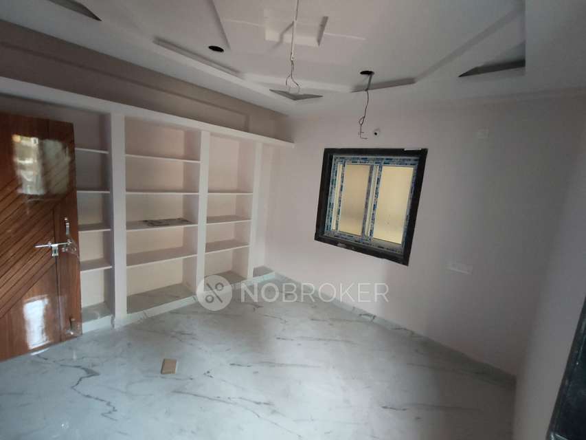 2 BHK Flat In Geethika Block Apt For Sale  In Tarlapu Street,temple Alwal