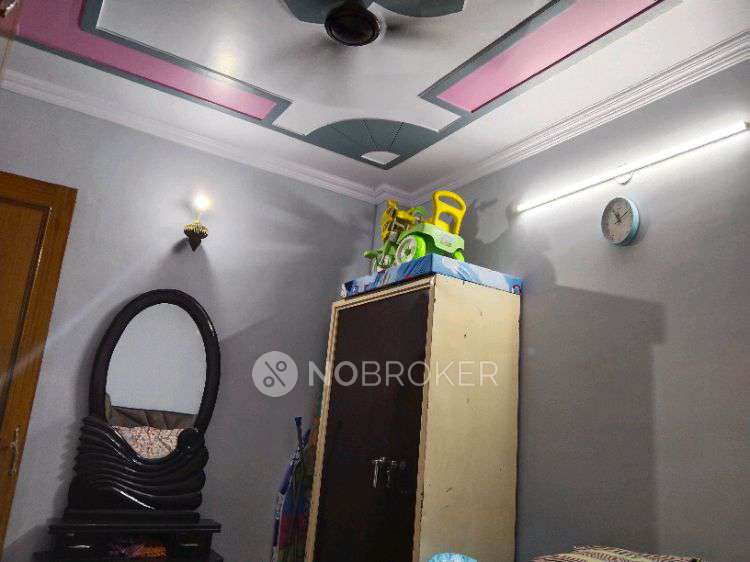 2 BHK Flat In Apartment For Sale  In Seelampur