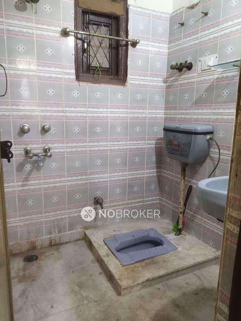 2 BHK Flat In Standalone Building  For Sale  In Sawitri Nagar,malviya Nagar