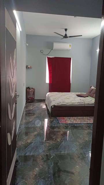 3 BHK Flat In Stand Alone  for Rent  In Thoraipakkam