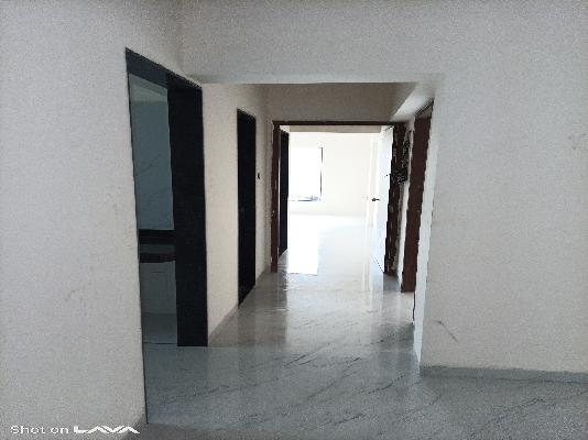 3 BHK Flat In Aashirwad Chs Borivali For Sale  In Borivali West