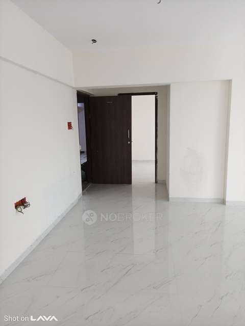 3 BHK Flat In Aashirwad Chs Borivali For Sale  In Borivali West