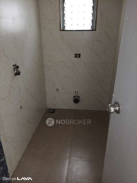 3 BHK Flat In Aashirwad Chs Borivali For Sale  In Borivali West