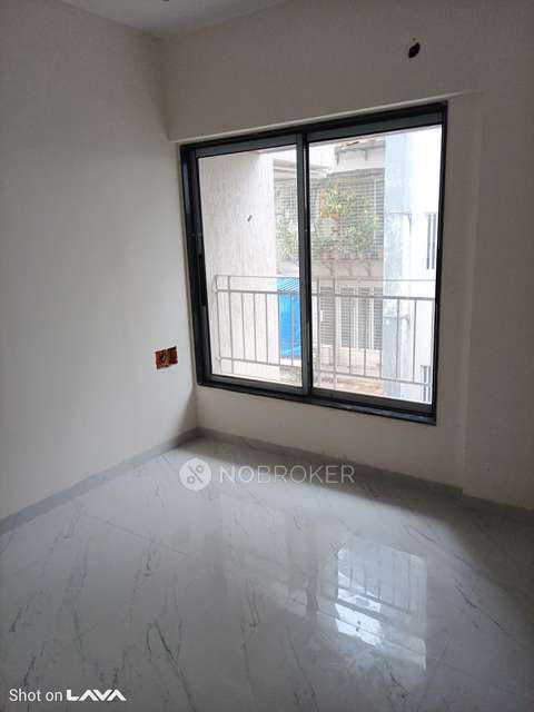 3 BHK Flat In Aashirwad Chs Borivali For Sale  In Borivali West