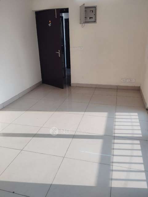 3 BHK Flat In Amrapali Centurian Park Low Rise For Sale  In Tech Zone Iv