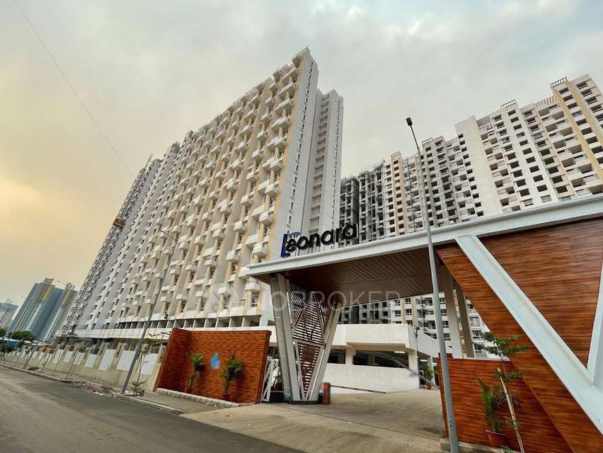 2 BHK Flat In Vtp Leonara For Sale  In Mahalunge