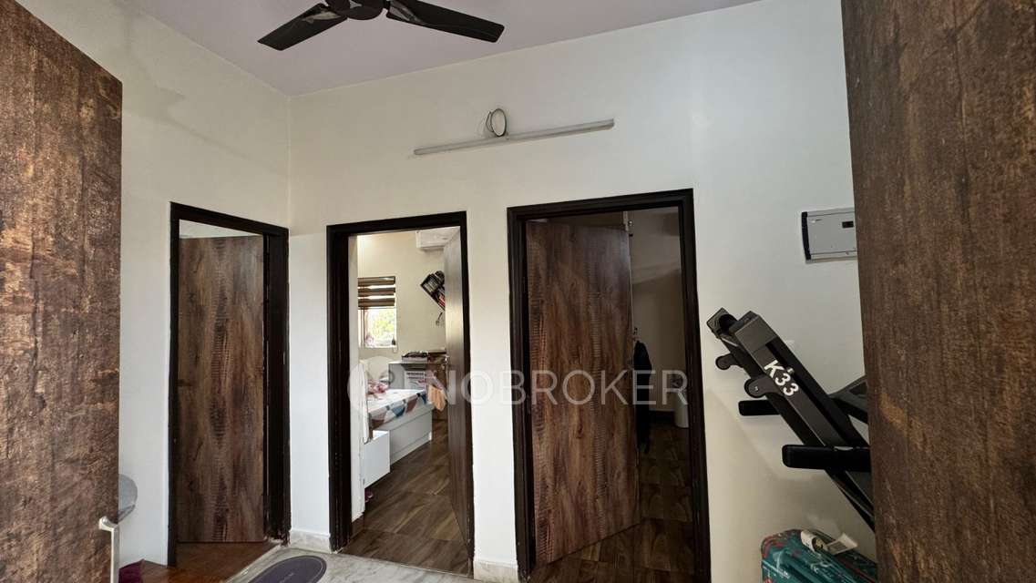 4+ BHK Flat In Millennium Apartment For Sale  In Sector 18 Rohini