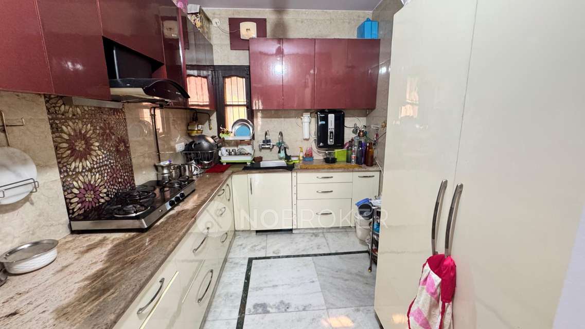 4+ BHK Flat In Millennium Apartment For Sale  In Sector 18 Rohini