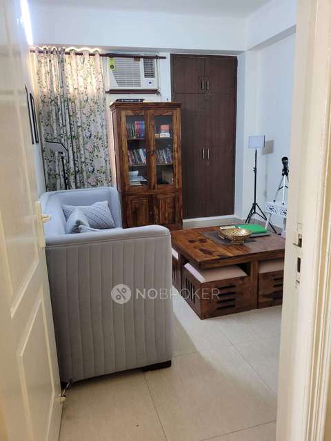 3 BHK Flat In Amrapali Village I For Sale  In Indirapuram