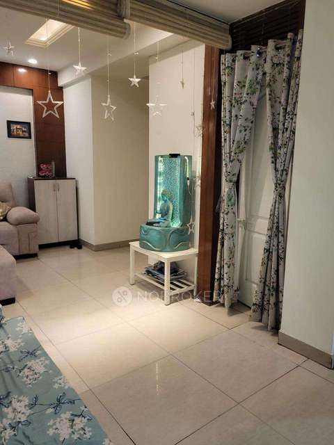 3 BHK Flat In Amrapali Village I For Sale  In Indirapuram