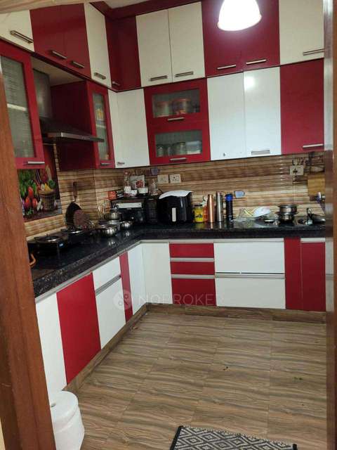 3 BHK Flat In Amrapali Village I For Sale  In Indirapuram