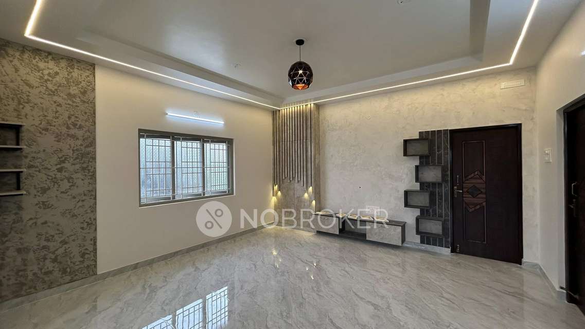2 BHK Flat In Mukesh For Sale  In Vadapalani