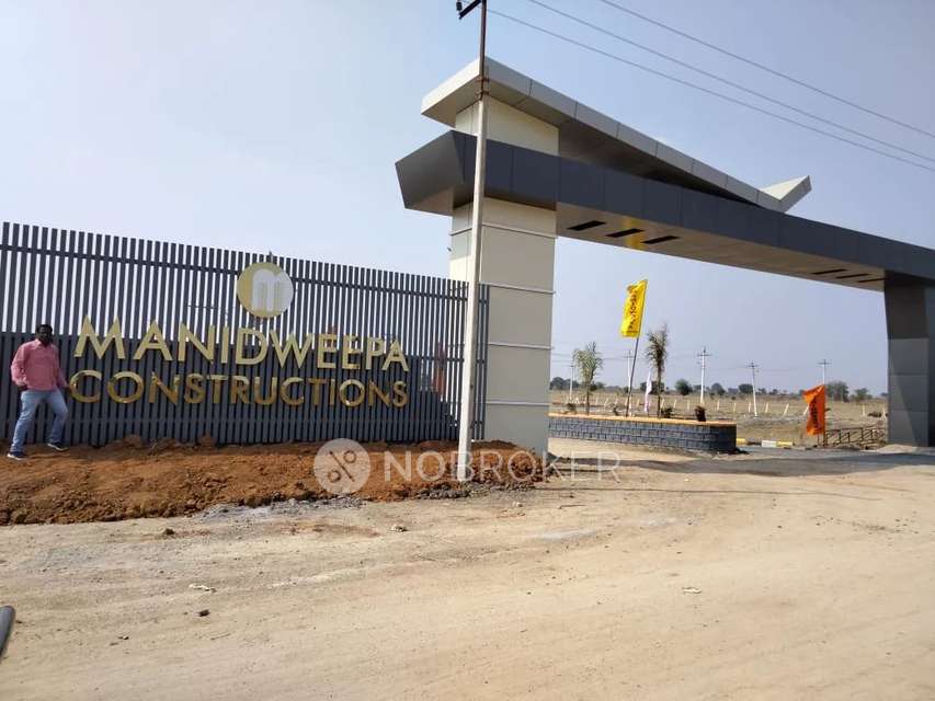 Plot For Sale  In Bhanur 