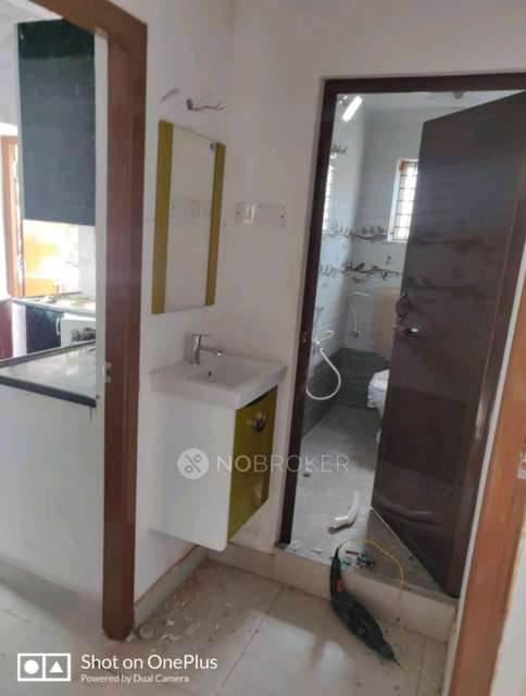 2 BHK Flat In Banu Nagar For Sale  In Banu Nagar