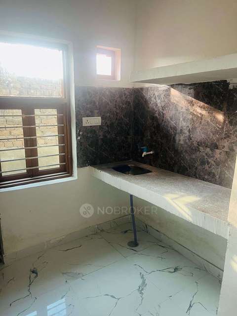 1 RK Flat In Standlone Building for Rent  In Khoh