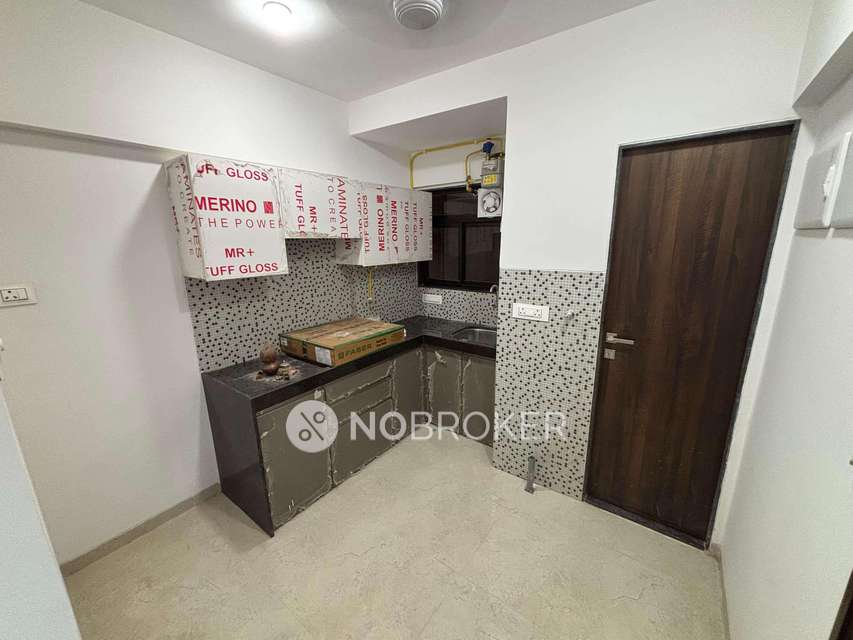 1 BHK Flat In Platinum 53 West For Sale  In Andheri West