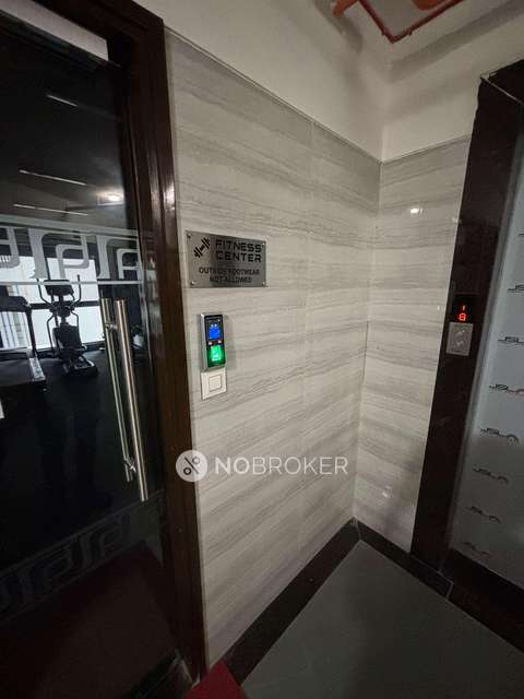 1 BHK Flat In Platinum 53 West For Sale  In Andheri West