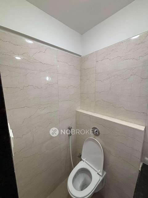 1 BHK Flat In Platinum 53 West For Sale  In Andheri West