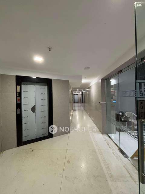 1 BHK Flat In Platinum 53 West For Sale  In Andheri West