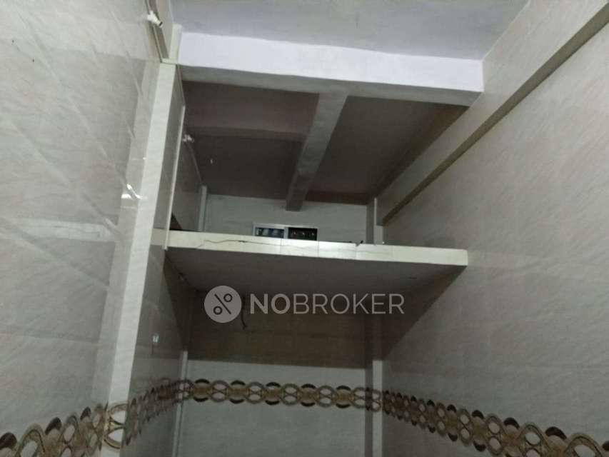 Shop in Chembur Fire Brigade, Mumbai for sale 