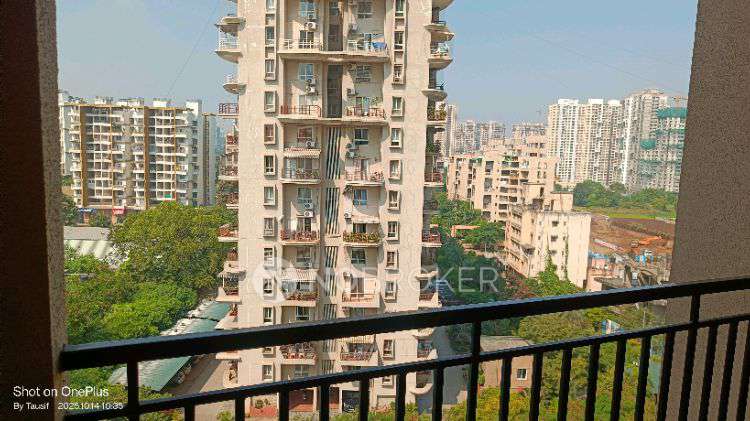 2 BHK Flat In Vertical Alcinia for Rent  In Mohammed Wadi