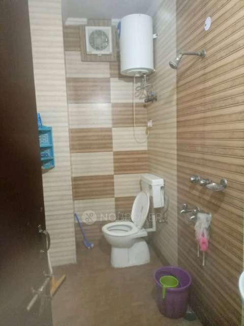 2 BHK Flat For Sale  In Ramesh Nagar