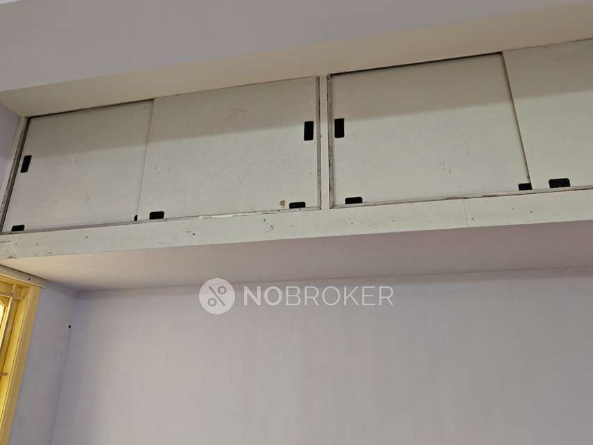 Office Space in Maheshwar Niruthi Flats, Chennai for sale 