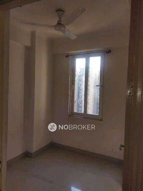 2 BHK Flat In Spring Meadows For Sale  In Nirala Estate