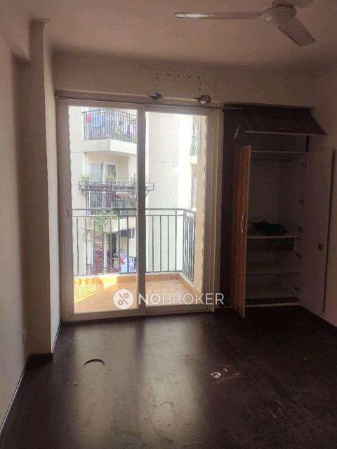 2 BHK Flat In Spring Meadows For Sale  In Nirala Estate