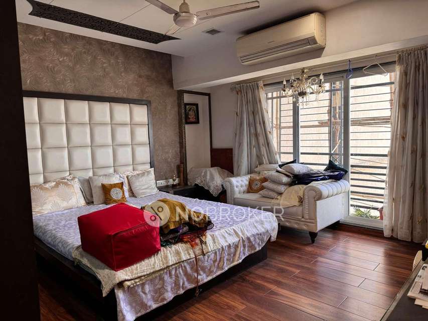 3 BHK Flat In Runwal Pride For Sale  In Mulund
