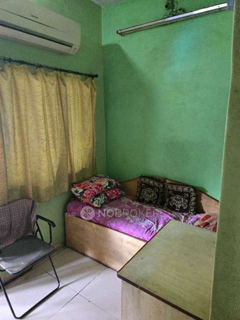 1 BHK Flat In Suhyog Chs  For Sale  In Bandra East