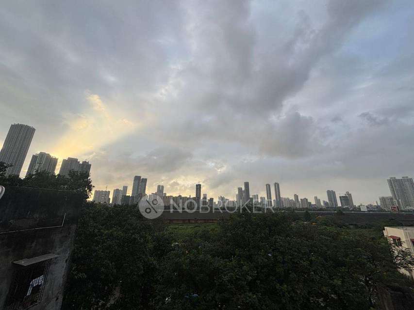 1 BHK Flat In Naaznin For Sale  In Rearroad East